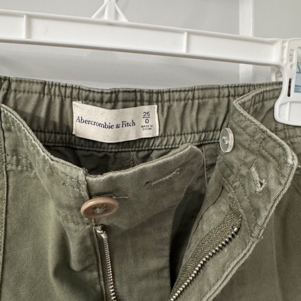 Abercrombie High Rise Cargo Pants Olive Green Khaki 25/0 - Picture 5 of 8